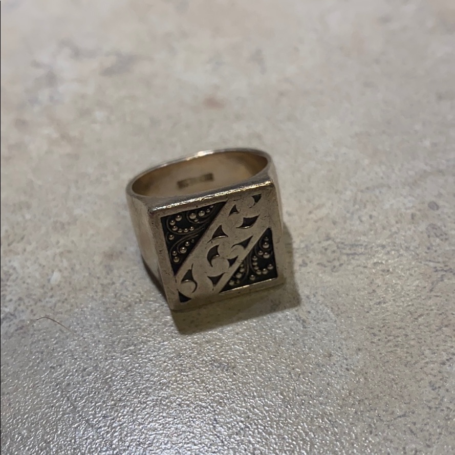 Lois Hill Ring